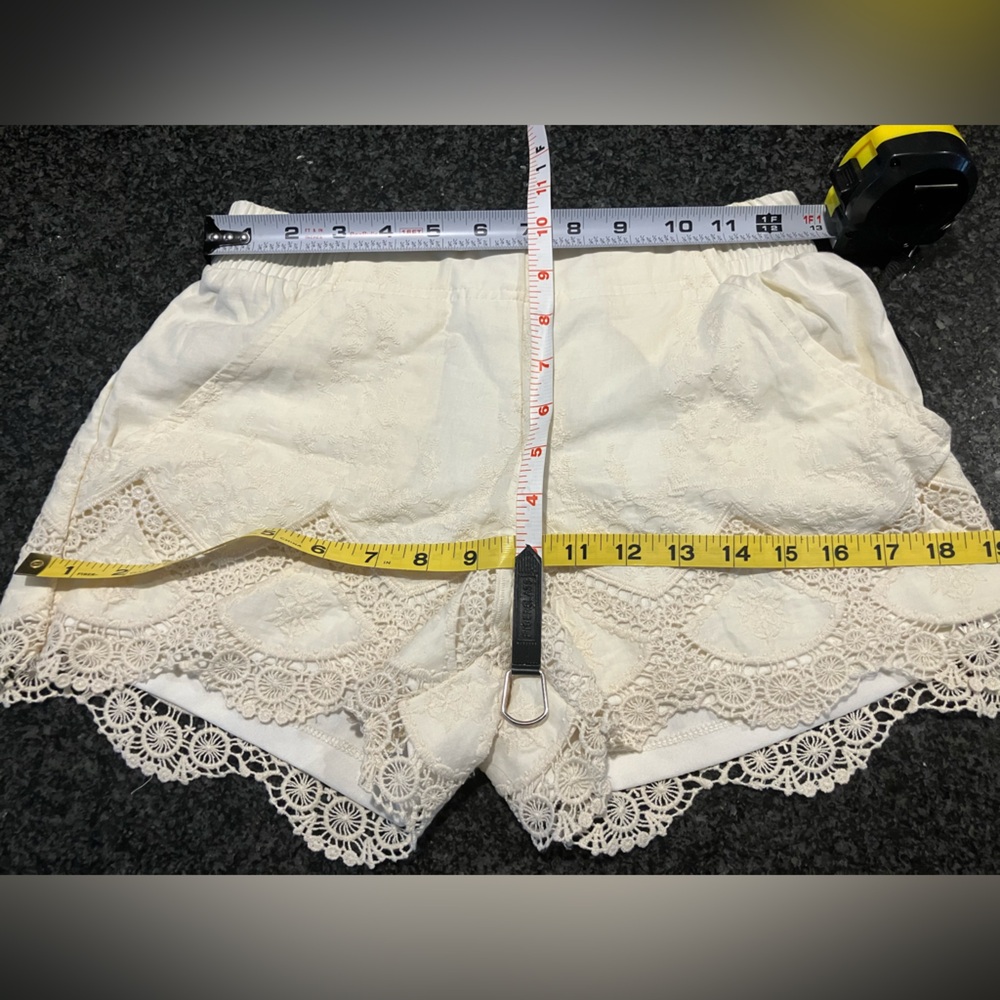 Cream Lace Trim Shorts